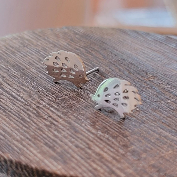 Hedgehog Stud Earrings - Picture 2 of 6